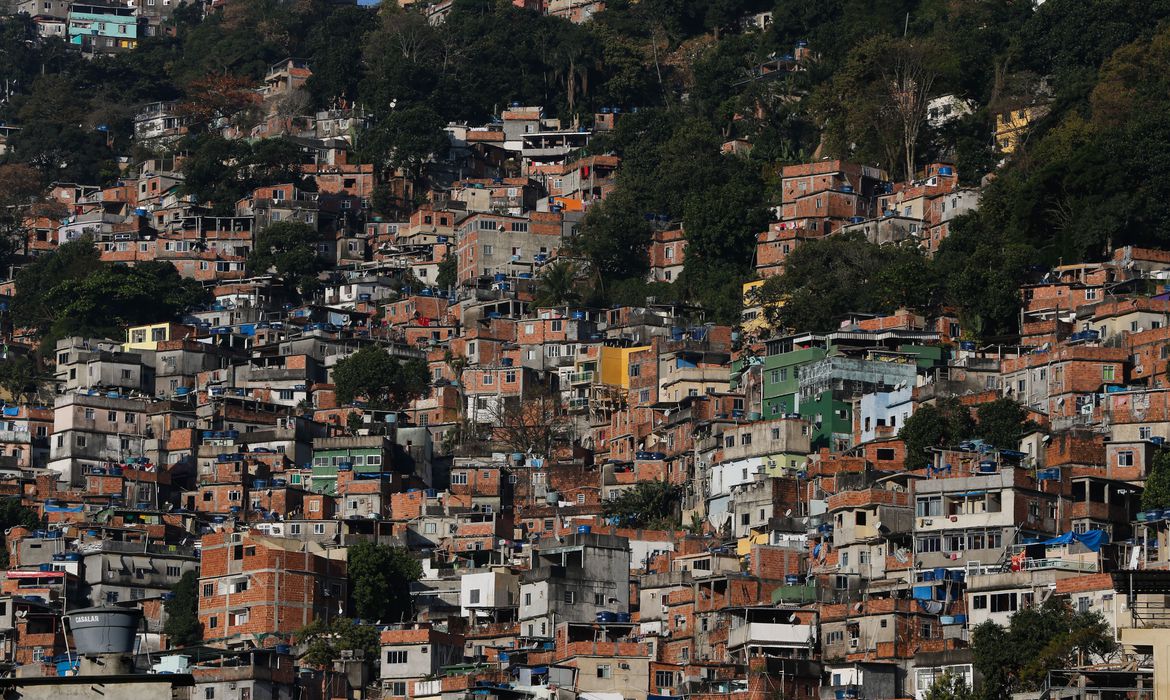 Vista da Favela da Rocinha, no Rio de Janeiro