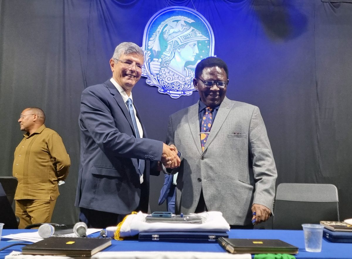 La UFRJ es embajadora de la ciencia en África – Conexão UFRJ