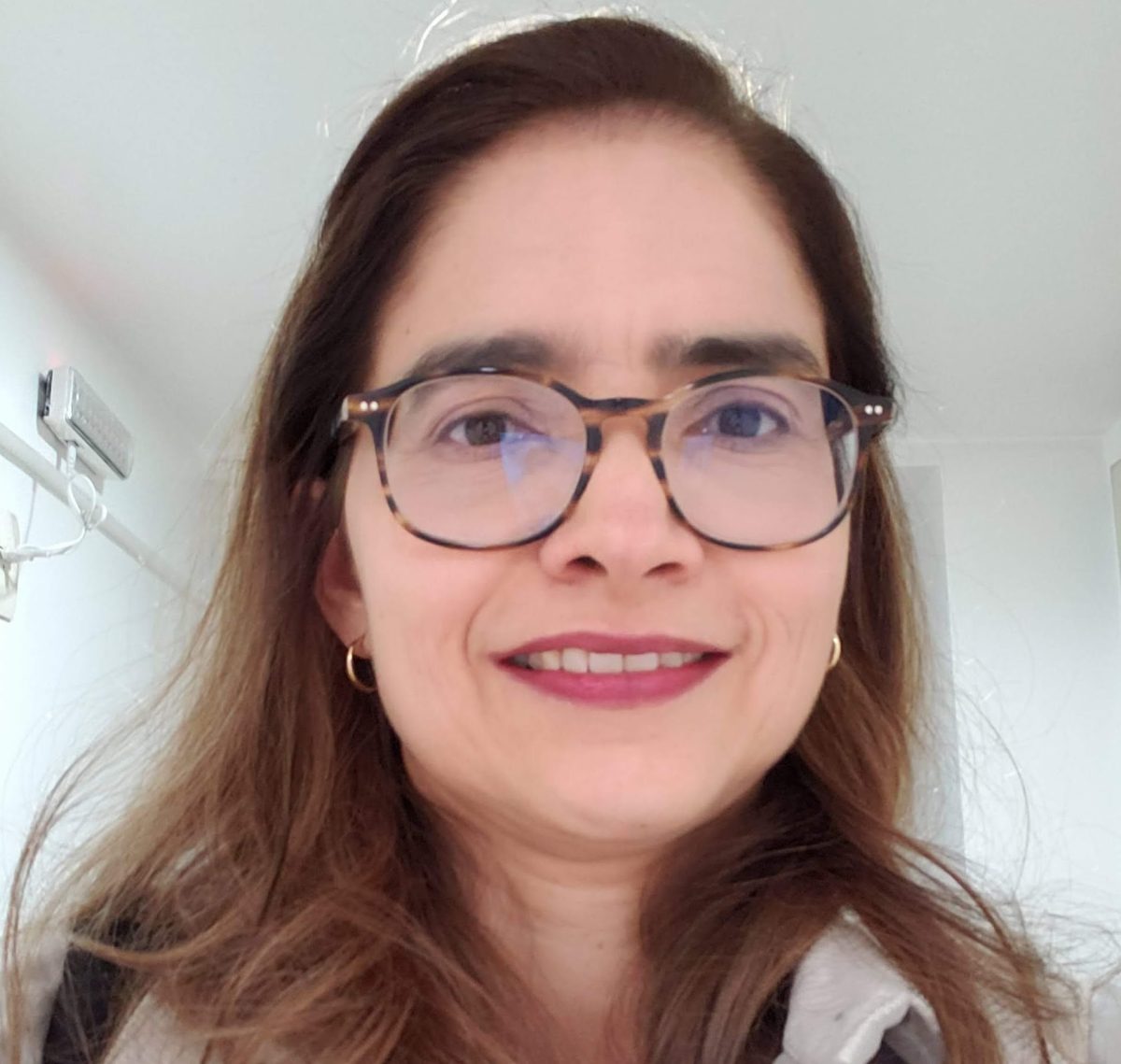 Plataforma Alumni UFRJ acompanha carreiras e fortalece vínculos com egressos 3 Plataforma Alumni UFRJ acompanha carreiras e fortalece vínculos com egressos Fernanda Mello. PR2 Acervo pessoal. 19.11.2025