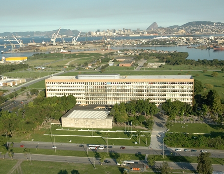 Foto aérea do Prédio da Reitoria. Foto: Fábio Portugal (Acervo)