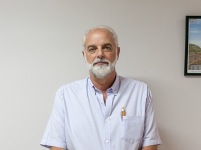 Imagem de Luiz Mario Behnken, economista e fundador do Comitê Popular da Copa e Olimpíadas no Rio de Janeiro.